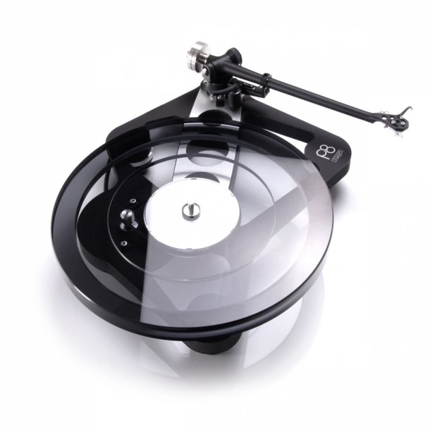 Rega Planar P8 e Neo PSU giradischi Rega high end